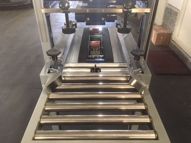 Nastratrice economica trascinamento sup+inf foto 8.JPG Nastratrice economica trascinamento inferiore e superiore - FOTO 5